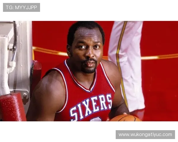 摩西·马龙内线统治力显著，篮板抢夺能力领先同期中锋